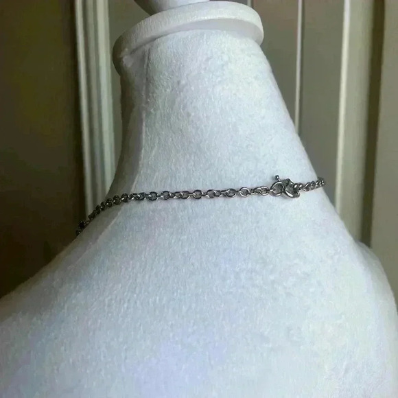 J Crew Bezel-Gem Crystal Cluster Bib Necklace - Picture 3 of 8